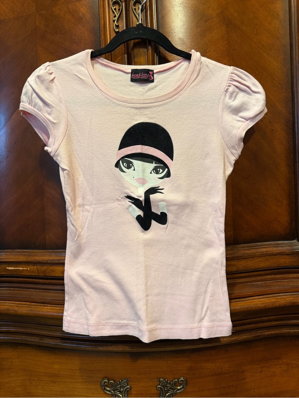 Y2K french kitty Pink Short Sleeve Tee with Fashion Girl Graphic size small